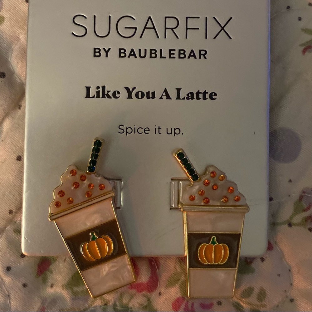 - Baublebar Pumpkin spice latte earrings new🎃🧡✨